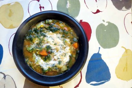 pinaatti-linssi-parsakaalikeitto