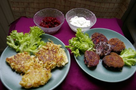 kaali- ja punajuuripihvejä