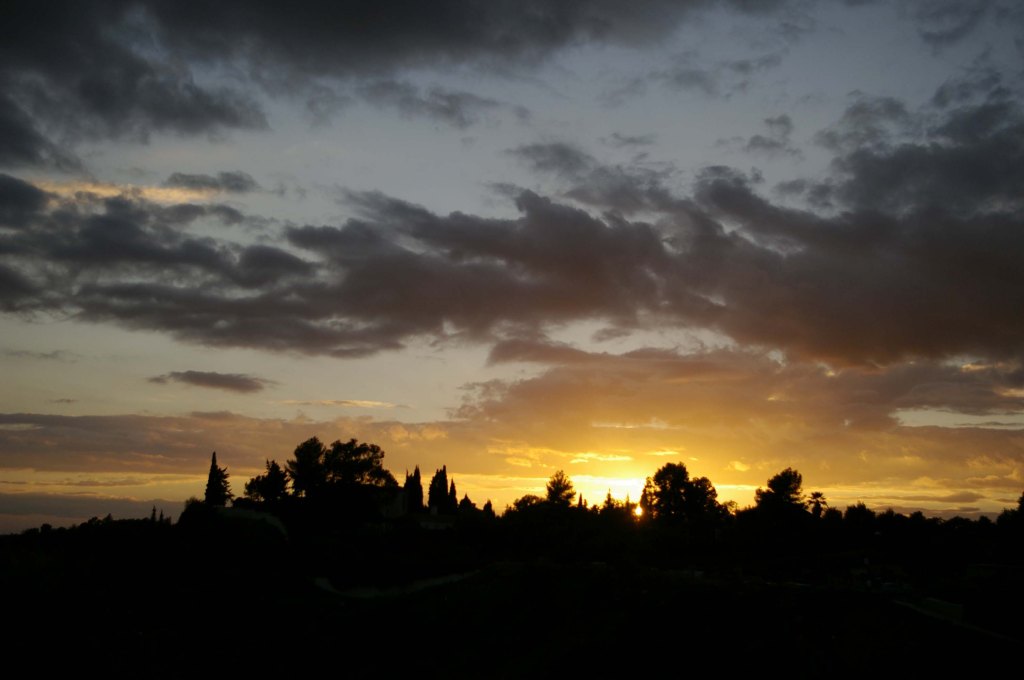 EHDIMME AURINGONLASKUN AIKAAN SIVISTYKSEEN