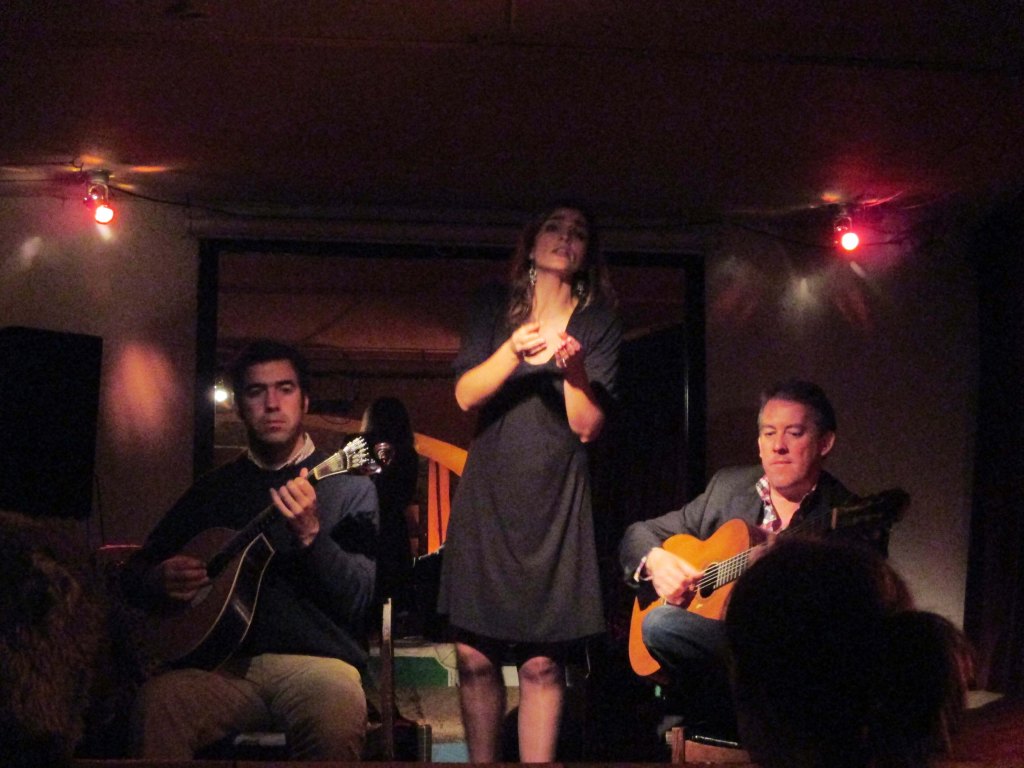 KAIHOISAA FADOA ALFAMASSA