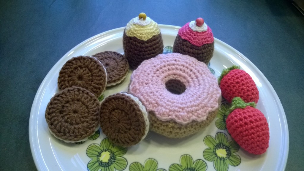 LAURA ON VIRKANNUT HURMAAVIA LEIVONNAISIA