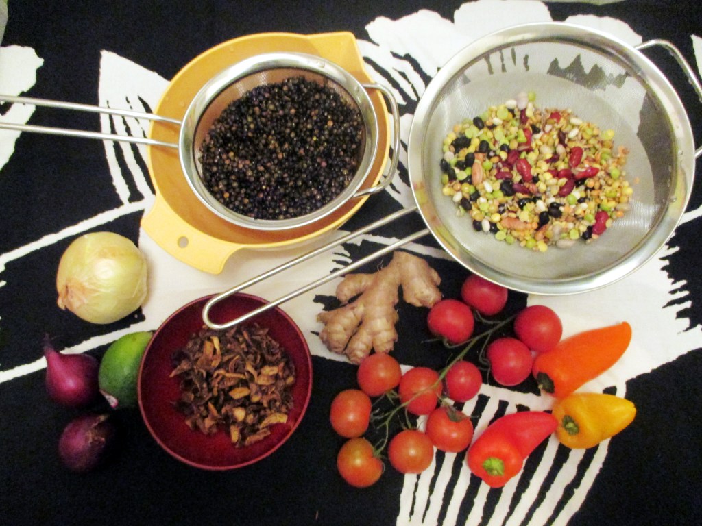 LINSSEJÄ, PAPUJA JA KUIVATTUJA SIENIÄ