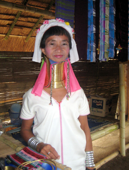 Pitkakauloja tapaamassa