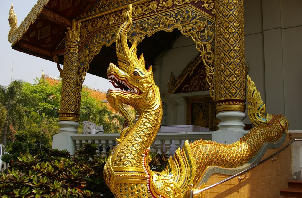 KULTAISET TEMPPELINVARTIJAT