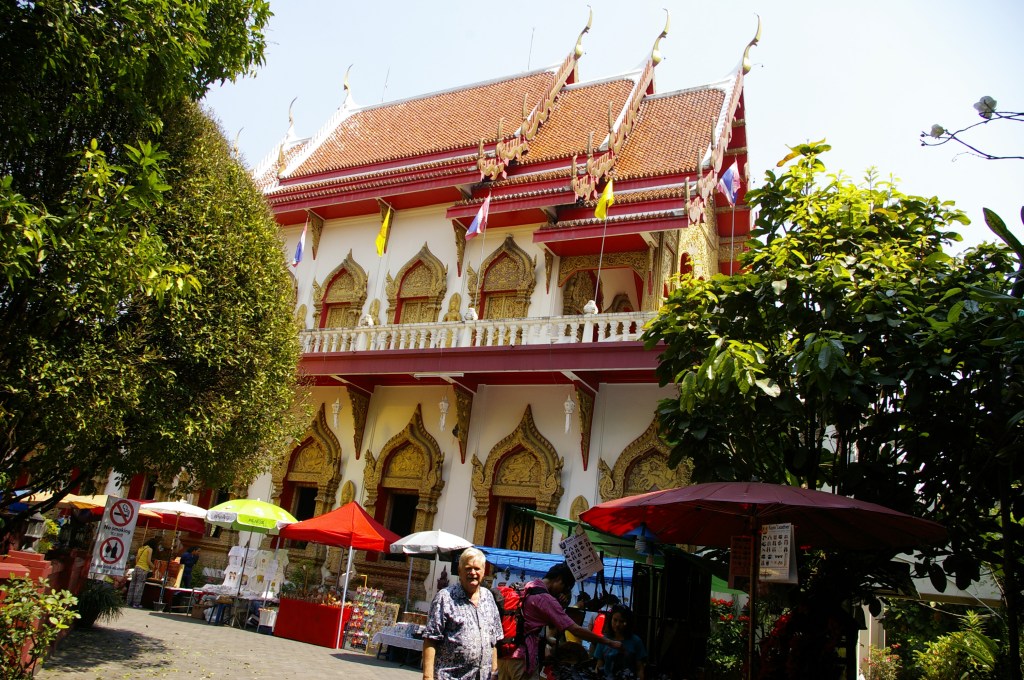 PERJANTAIMARKKINOILLA