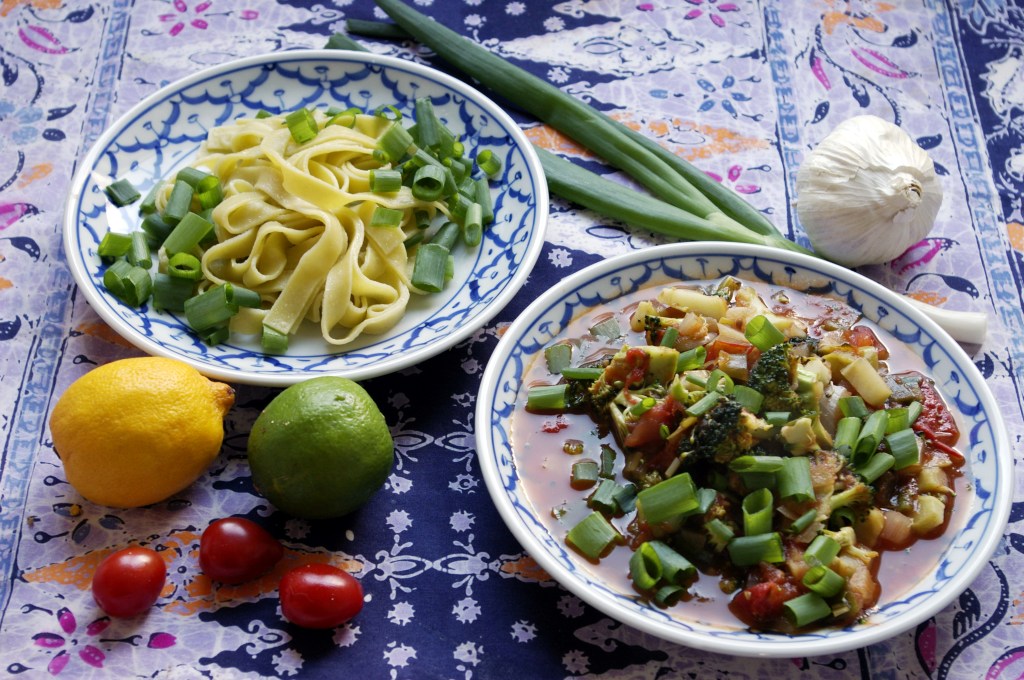 TUOREPASTAA JA VAHVAA KASTIKETTA