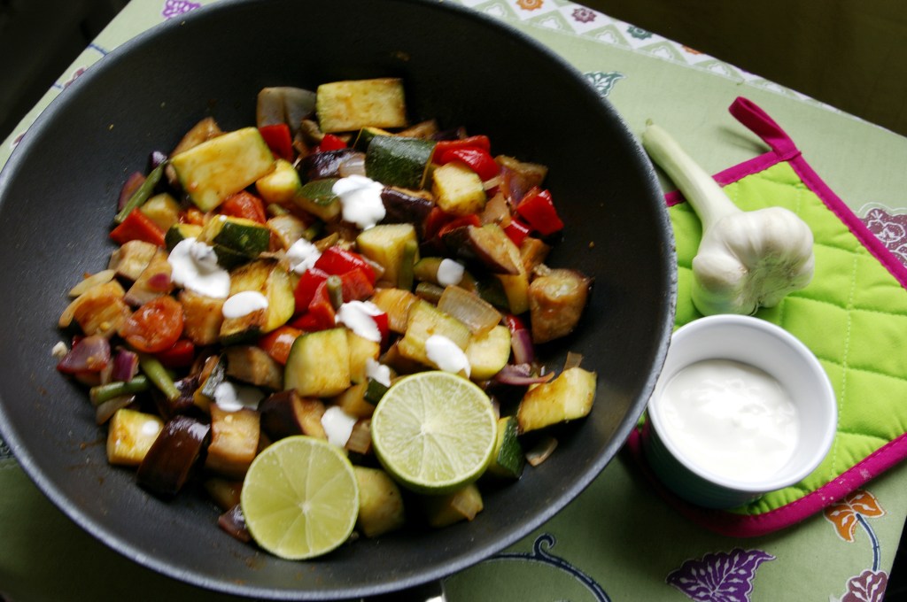 VALMIS CAPONATA-PAISTOS