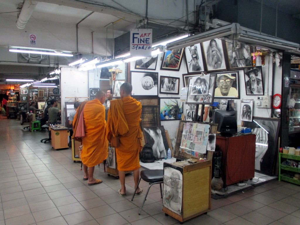 MUNKKIPOJAT TAIDEKIERROKSELLA