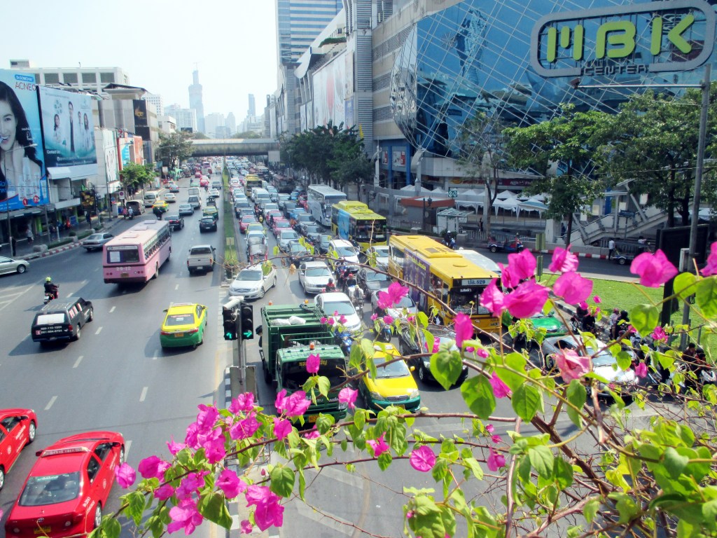 BANGKOKIN LIIKENNETTÄ