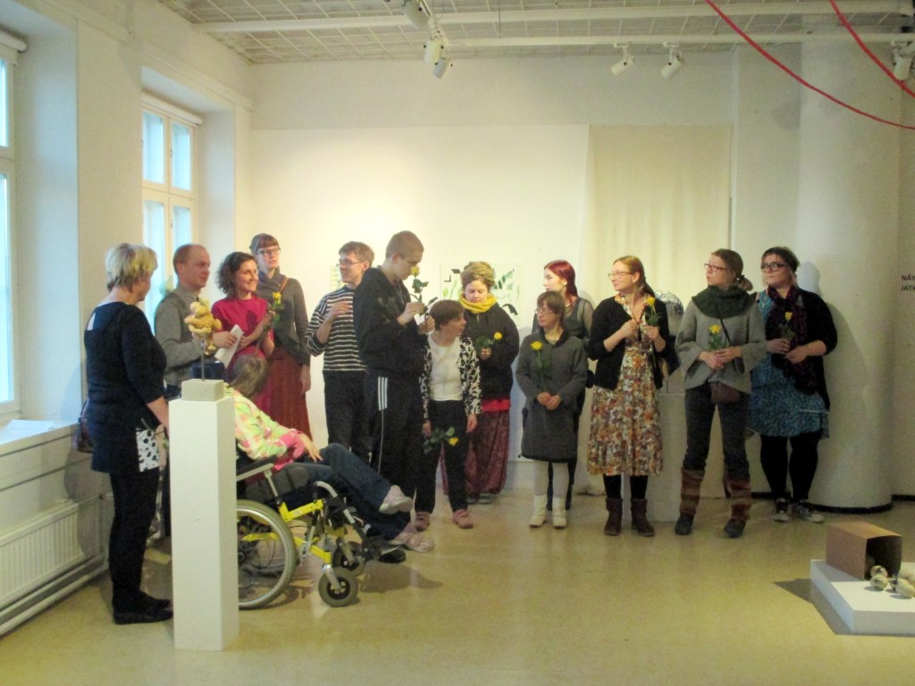 HÄMEEN NUORET TAITEILIJAT KUKITETTIIN  AVAJAISISSA