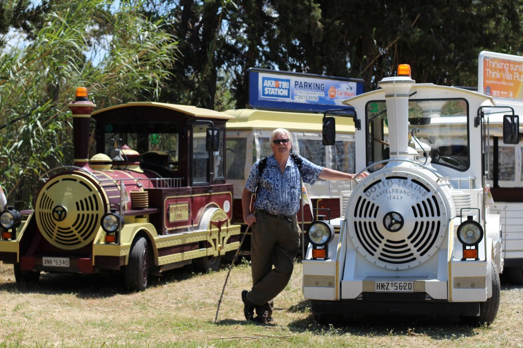 LÖYSIMME HARHARETKILLÄ JUNA-ASEMAN