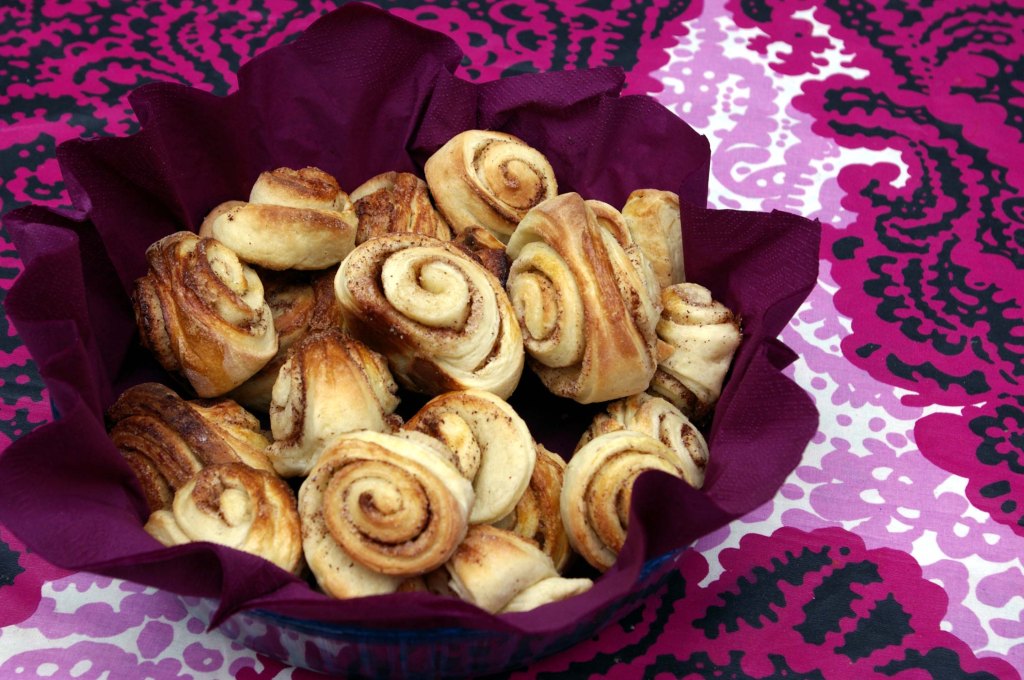 MÖKKIKEITTIÖ TUOKSUI TUOREELLE PULLALLE