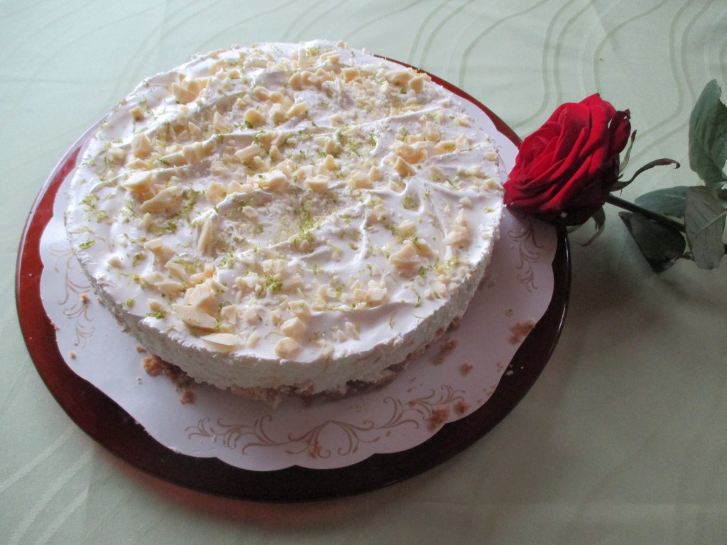 LIME-VALKOSUKLAA-JUUSTOKAKKU