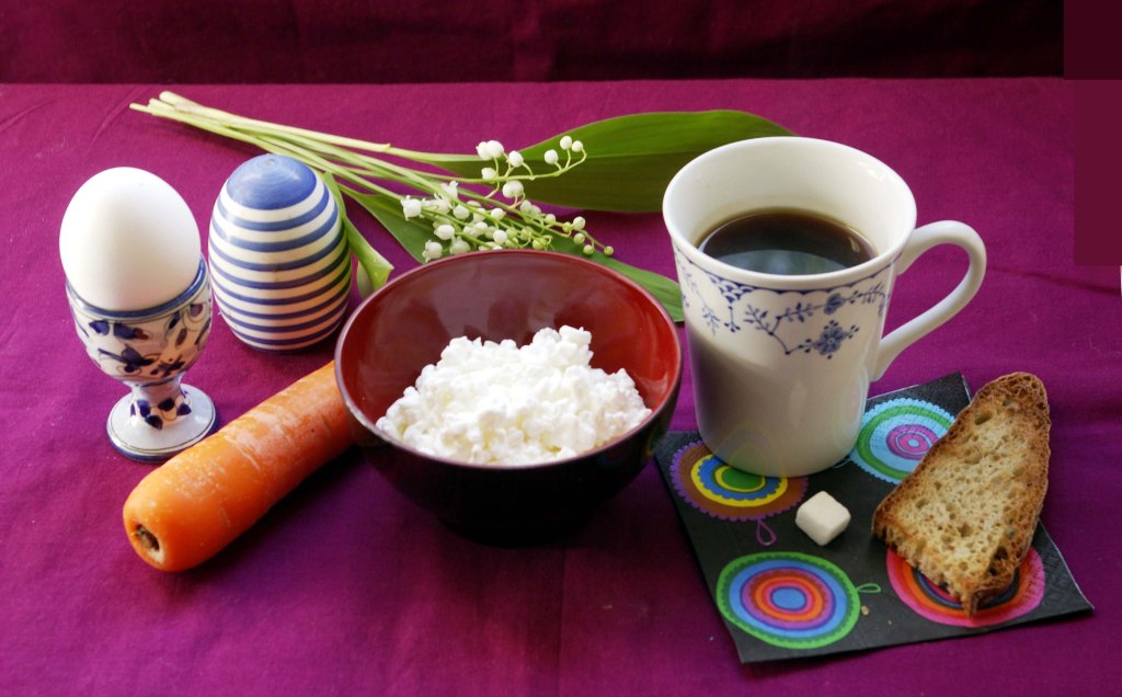 AAMIAINEN JA LOUNASTARPEET EVÄÄKSI