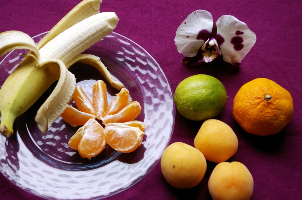 HERKULLISIA HEDELMÄSALAATTIAINEKSIA