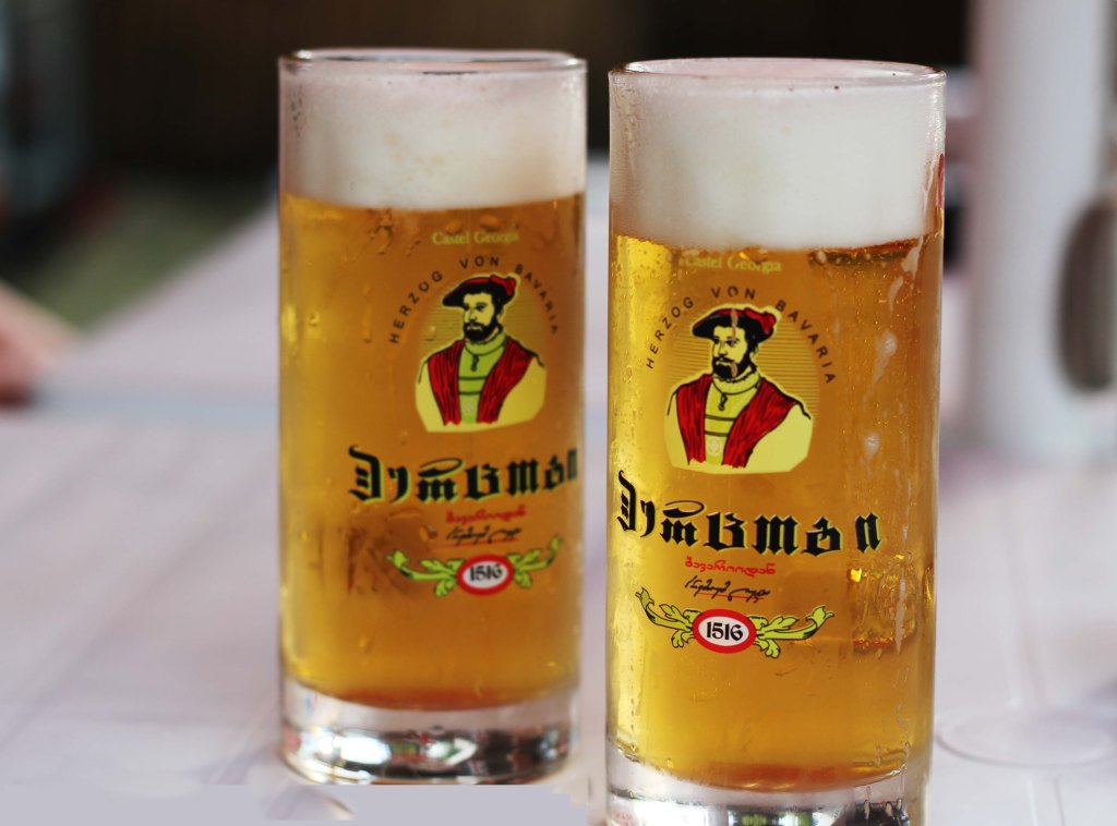 ILOISTA JUHANNUSTA KOKO RYHMÄLLE!