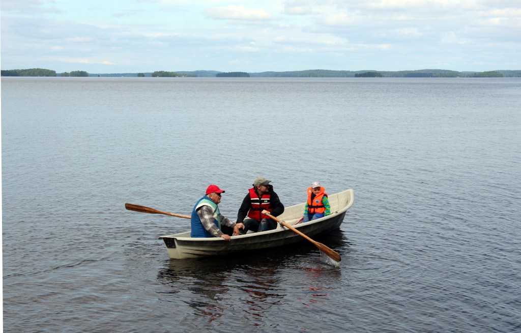 VANAJAVEDEN AALLOILLA