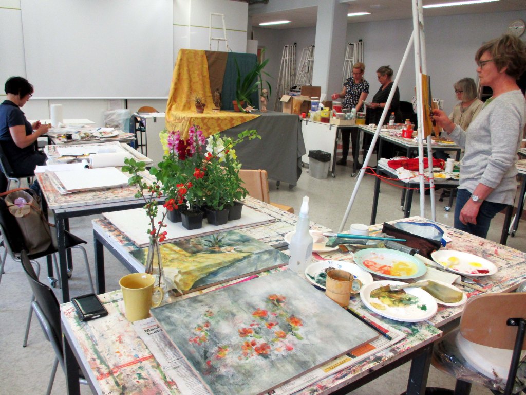 TEMPERAMAALAUSTA TAIDELUOKASSA