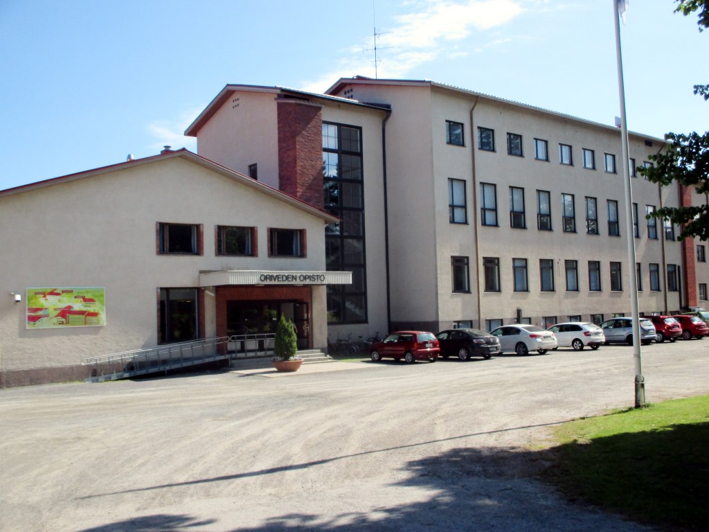 ORIVEDEN OPISTON PÄÄRAKENNUS