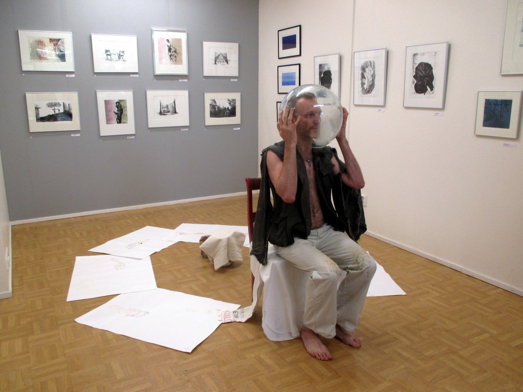 ILKKA MARJANEN, PERFORMANSSITAITEILIJA