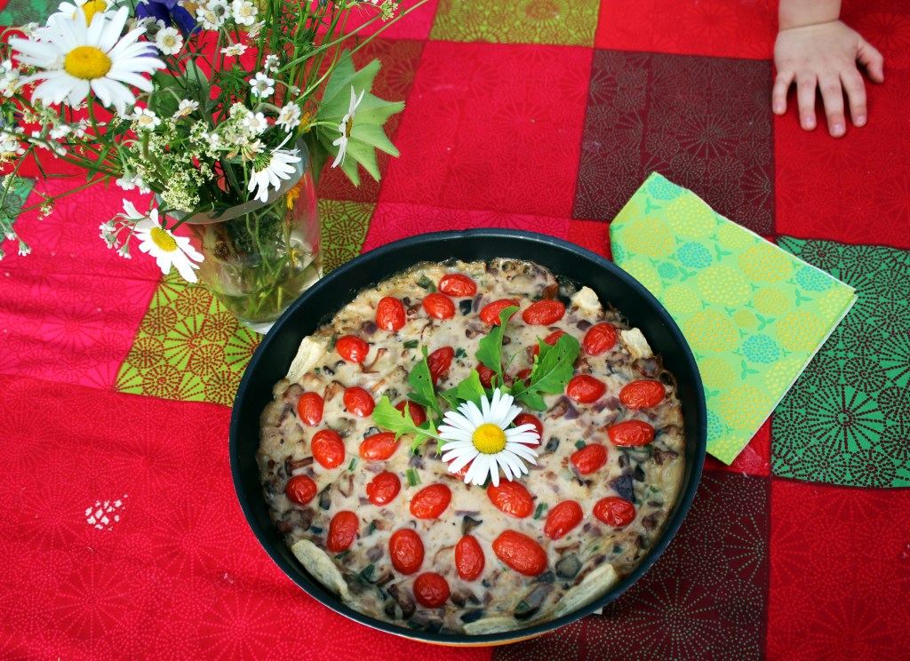 METSÄSIENIPIIRAKKAA ILTAPALAKSI