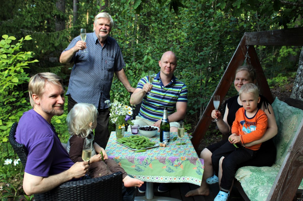 KESÄVIERAS JANNE ON VISAN KUMMISETÄ