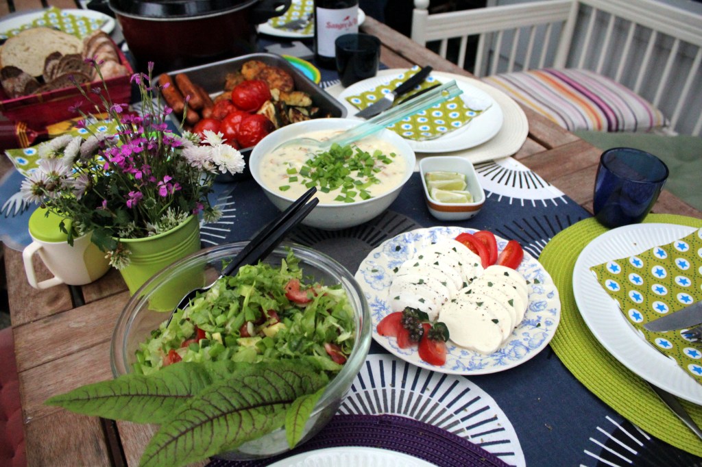 KANTARELLIT TARJOLLA