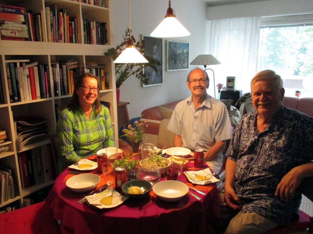 KANTARELLIRISOTTOLOUNAS KAUPUNKIASUNNOLLA