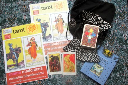 tarot-julisteet valmistuivat