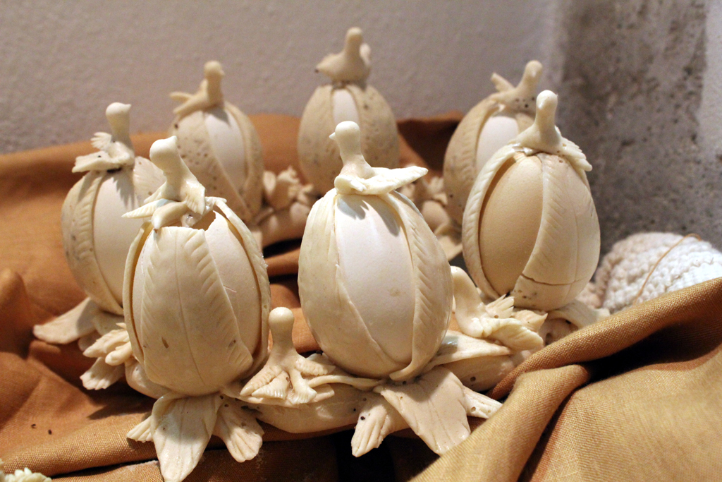 LEIPOMUKSIA PÄÄSIÄISEKSI