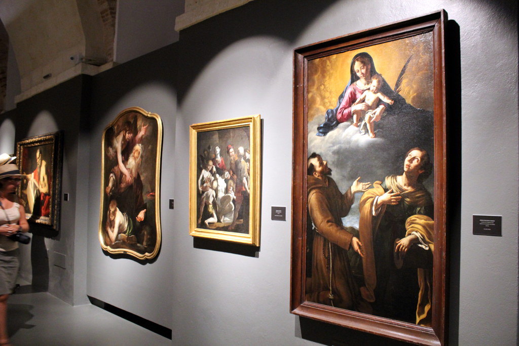 NÄKYMIÄ TAIDENÄYTTELYSTÄ