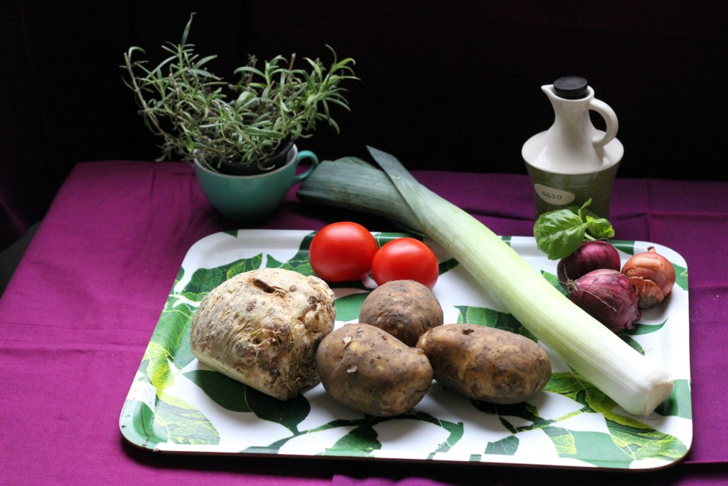 NÄIN YKSINKERTAISISTA AINEKSISTA SYNTYI HERKULLINEN KEITTO