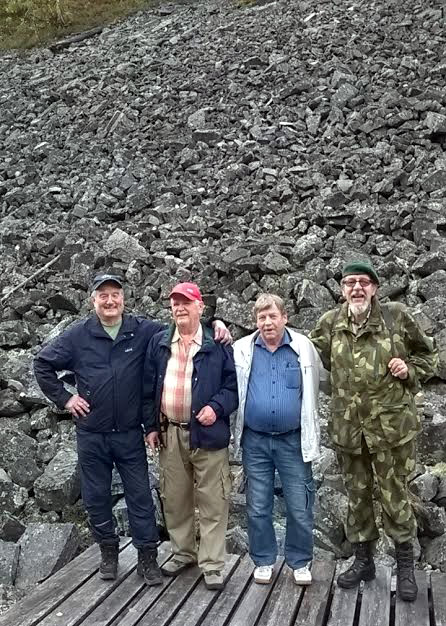 JOUKKUE PYHÄTUNTURIN MAASTOSSA