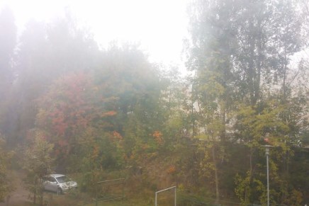 aamusumua ja alkavaa&nbsp;ruskaa