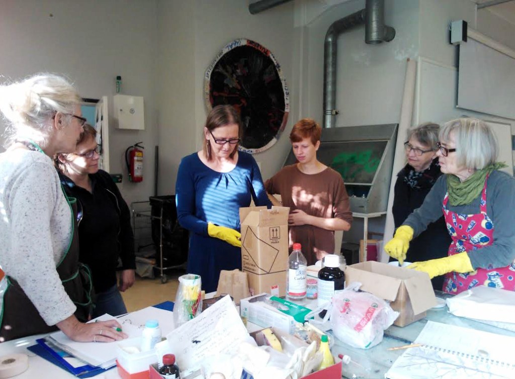 OPINHALUISET GRAAFIKOT SAIVAT PÄTEVÄN OHJAAJAN