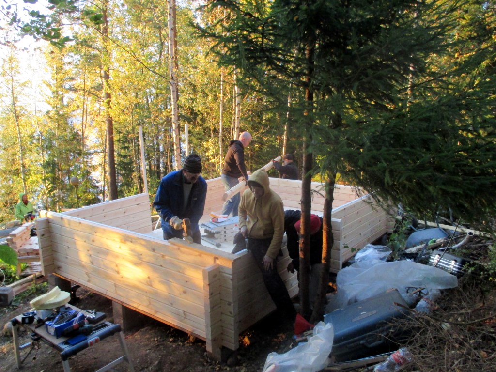 ENSIMMÄISEN TALKOOPÄIVÄN TULOS OLI HULPPEA