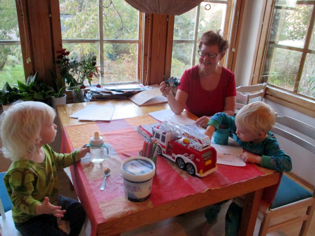 NUORIA LUPAUKSIA TAITEEN POLULLA