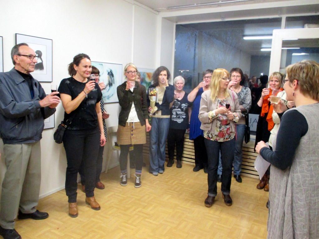 MALJAT GALLERIA PAPERIHUONEELLE