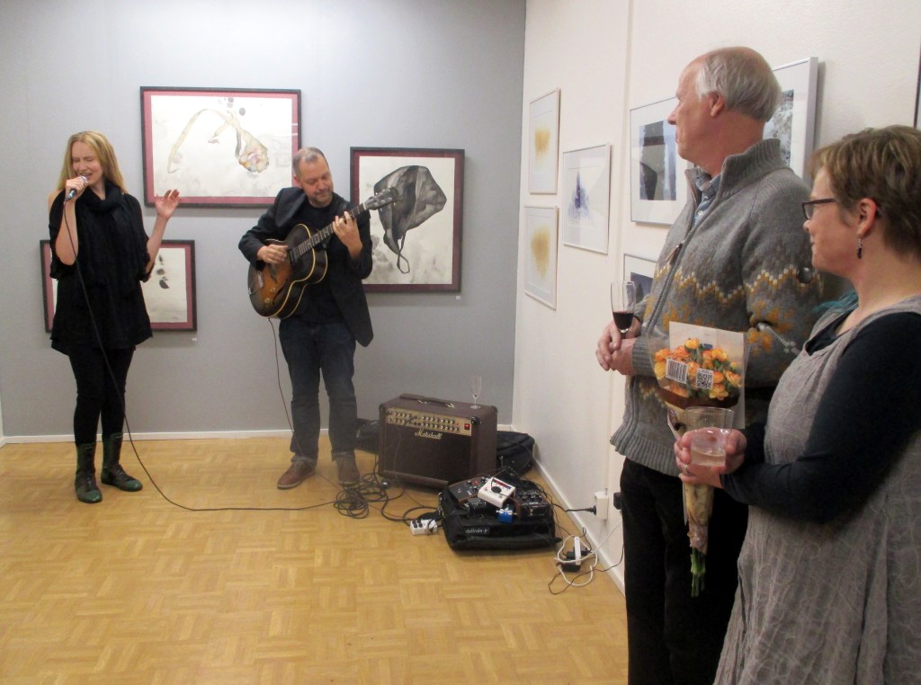 KOSKETTAVAA JAZZIA JUHLAKANSALLE