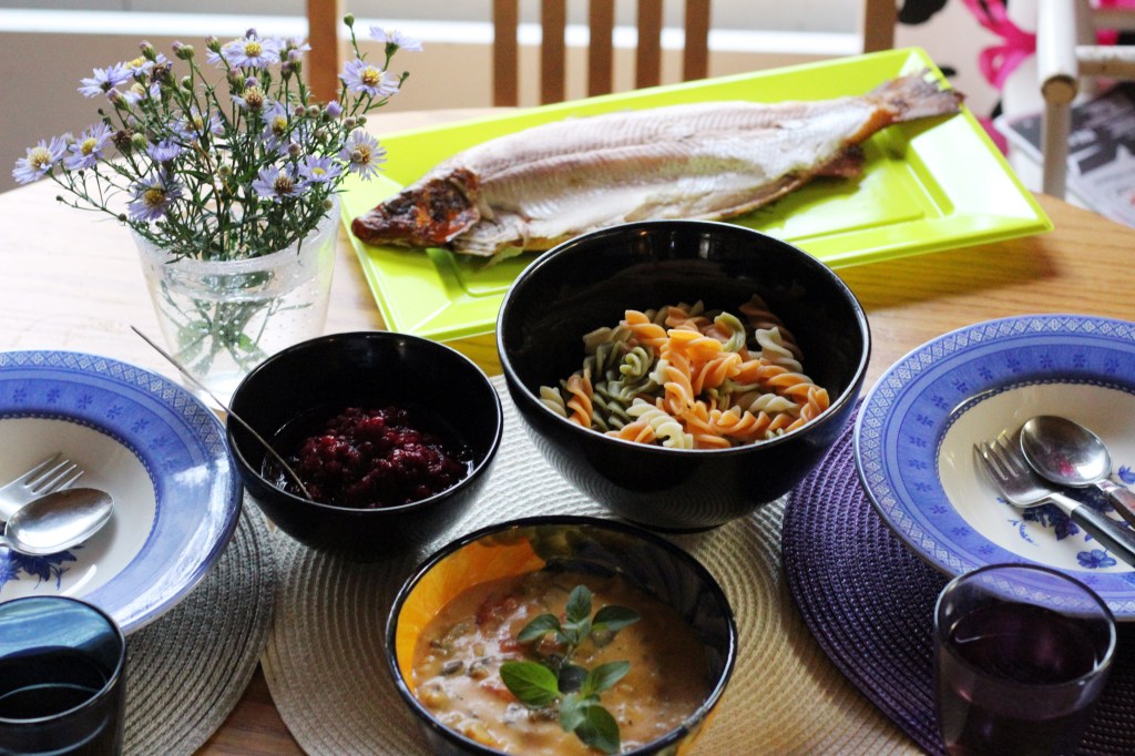 SIENIPASTA JA SAVUSIIKA TARJOLLA