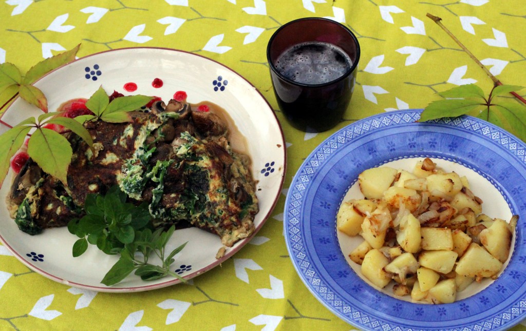 RUOKAISA MUNAKAS JA PAISTINPERUNOITA