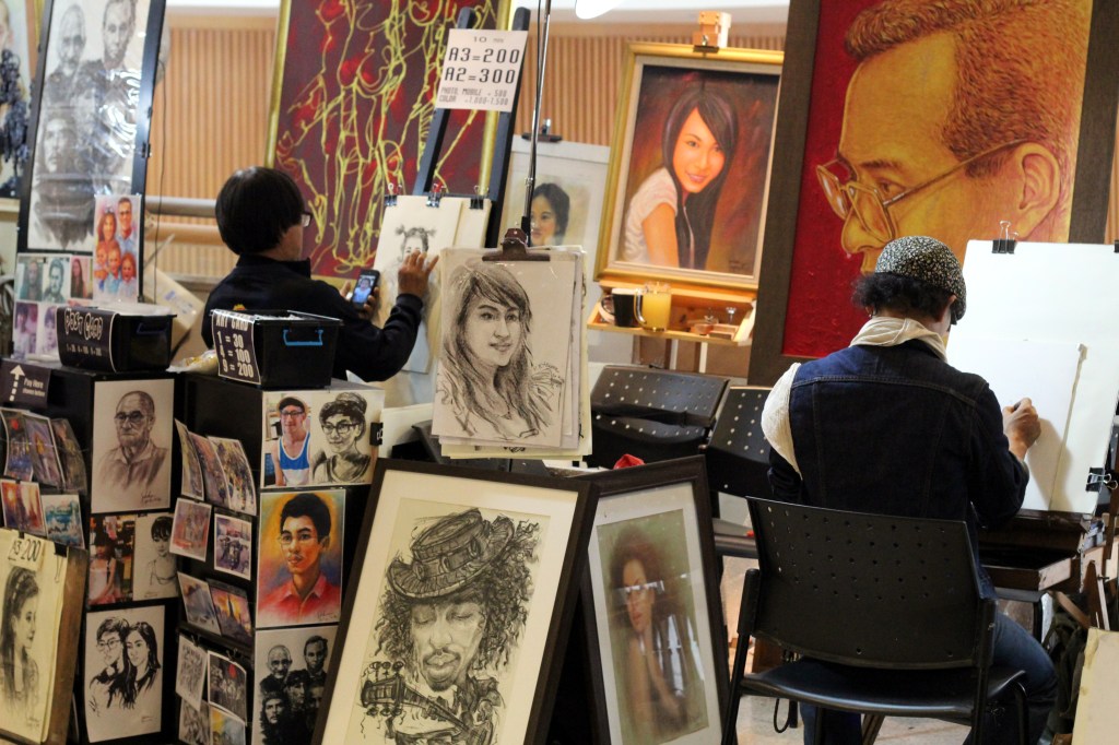 ENNEN MAALATTIIN VALOKUVISTA, NYKYÄÄN KÄNNYKÄN NÄYTÖSTÄ!