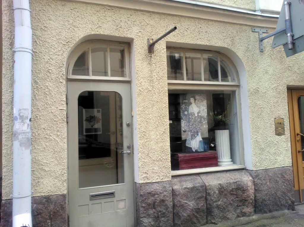 MARIN KAMPAAMO SIJAITSEE PUNAVUORESSA