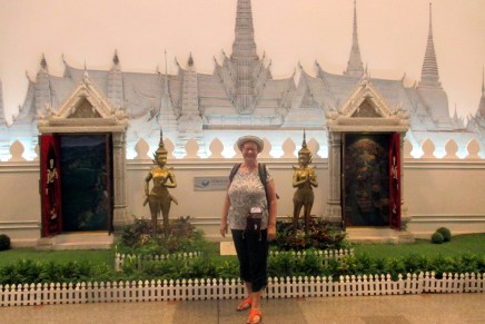 toinen pysäkki kookospalmusaari samui