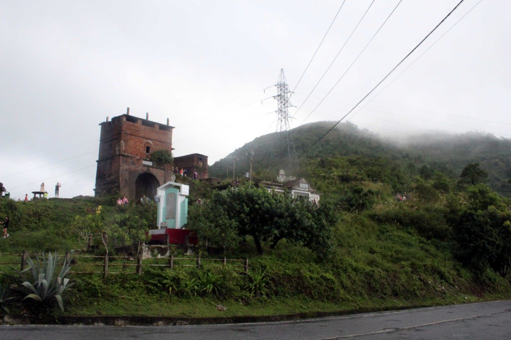 AMERIKKALAISTEN BUNKKERI VUORISTOSSA