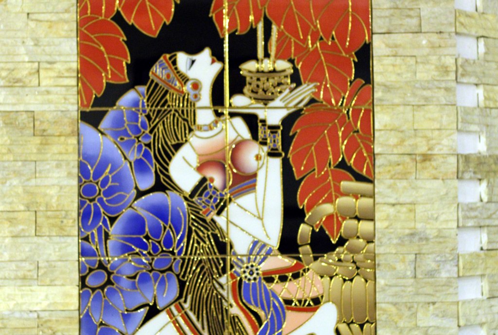 TÄMÄ NEITONEN VIEHÄTTI JUSSIN SILMÄÄ EDELLISELLÄ SILVER-VIERAILULLAMME