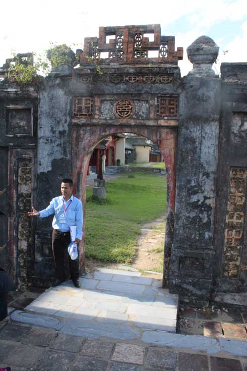 OPASTETULLA KIERROKSELLA KIELLETYSSÄ KAUPUNGISSA