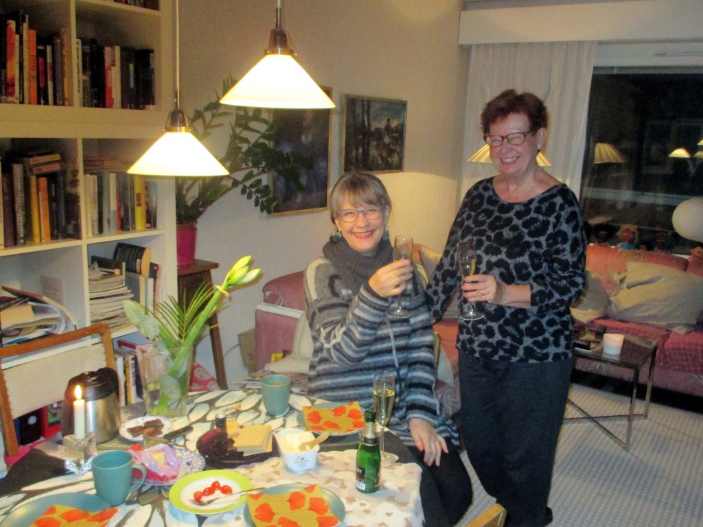 ONNEA MARILLE JA ONNEA GALLERIA PAPERIHUONEELLE