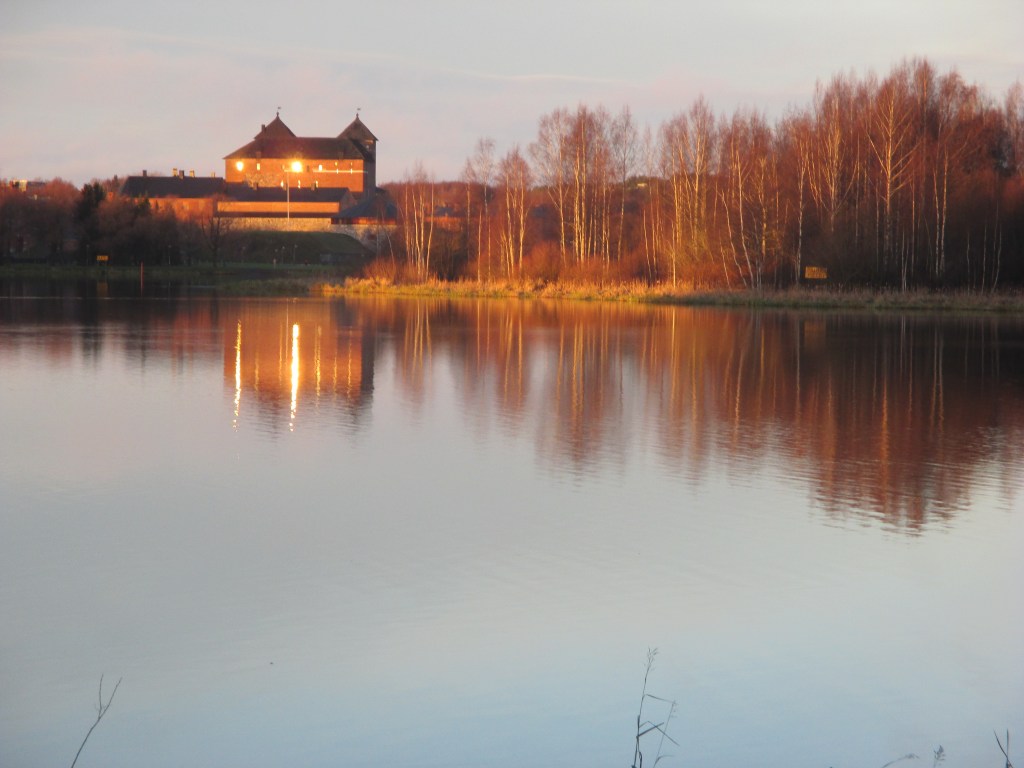 AAMU OLI AURINKOINEN MUTTA ILTAPÄIVÄLLÄ SATOI TAAS
