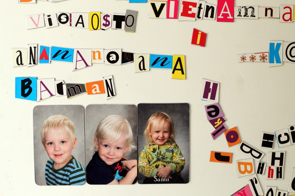 MEIDÄN JÄÄKAAPIN OVI NÄYTTÄÄ TÄLLAISELTA